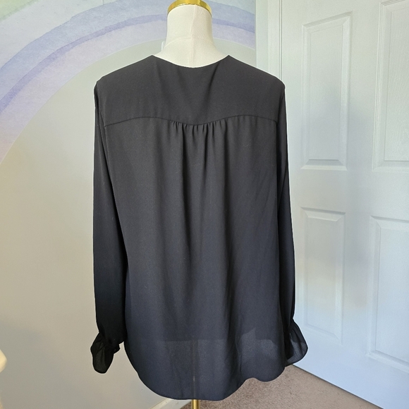 T Tahari | Medium | Black Button Up With Ruffled Long Sleeves - Picture 3 of 7